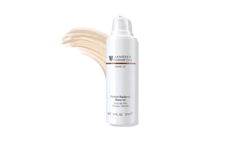 8700-00    Perfect Radiance Make Up